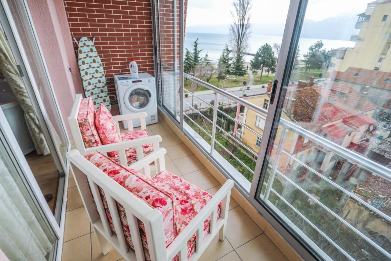 Luxurious Apartment Lake View Pogradec Exteriör bild
